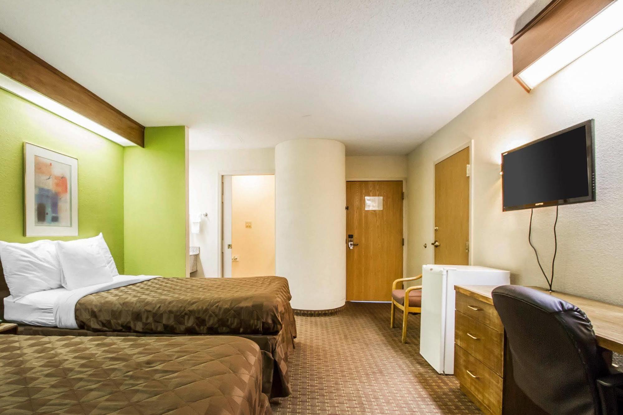 Rodeway Inn メンフィス エクステリア 写真