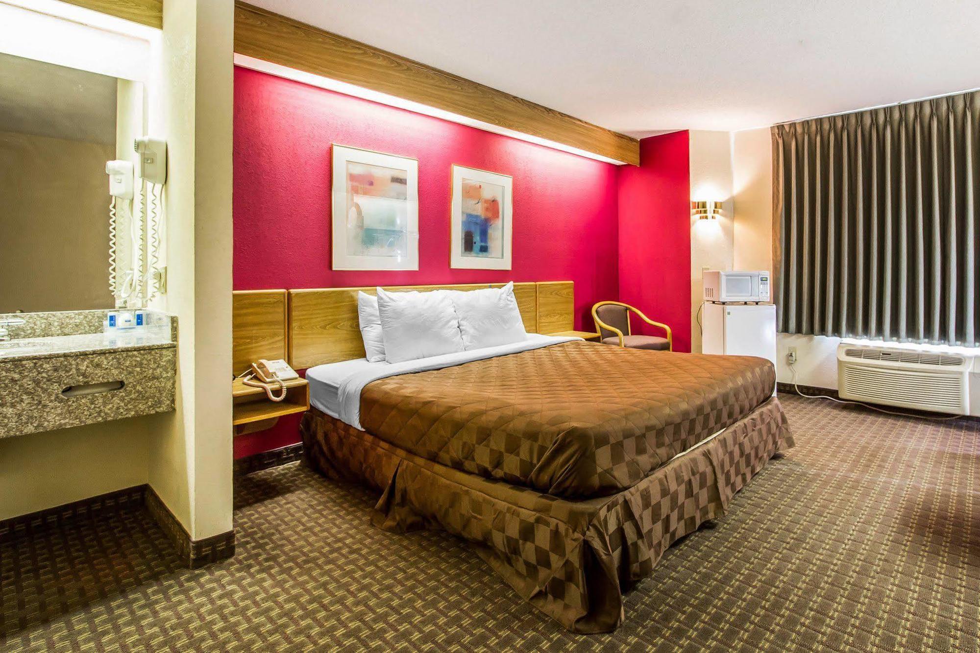 Rodeway Inn メンフィス エクステリア 写真